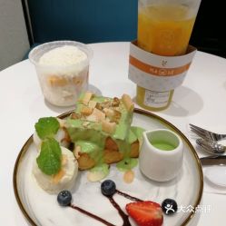 芒域泰式甜點(diǎn)飲品的泰香椰漿吐司 深圳美食圈的熱門打卡甜點(diǎn)，口味與顏值并存